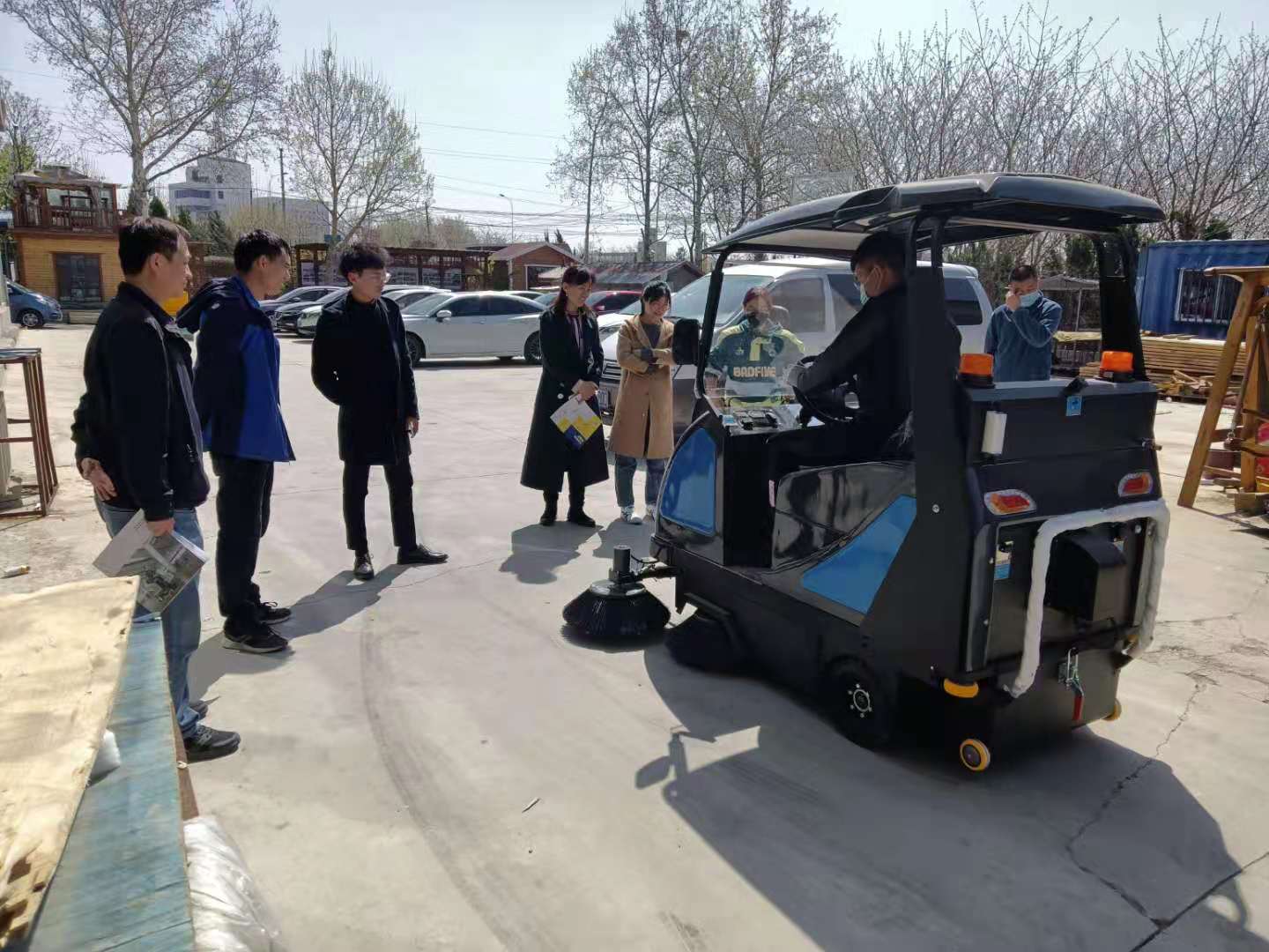 鼎潔盛世DJ1400A電動掃地車駕駛掃地清掃車再交機96